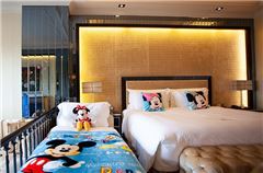 Castle Family Room