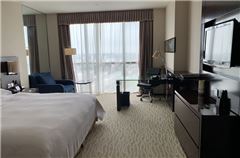 Executive Queen Room