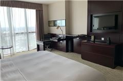 Executive Queen Room