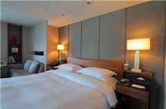 Yue Bund River-view Room