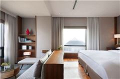 Shanghai Suite City View