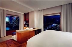 Shanghai Suite City View
