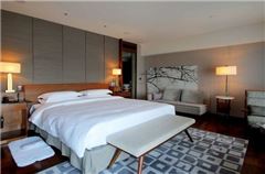 Bund River-view Room