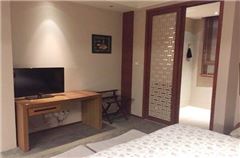 Feature Executive Queen Room