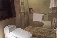 Feature Executive Queen Room