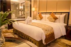 Executive Queen Room