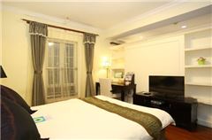 Deluxe Queen Room