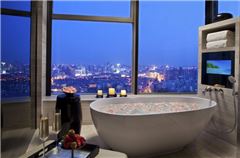 Executive Queen Room
