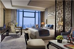 Executive Queen Room