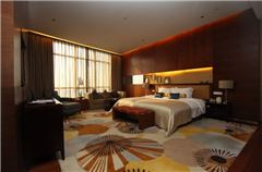 Mingshi Executive Queen Room