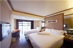 Yijia Multi-level Suite Apartment