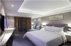 Deluxe  2-bedroom Apartment