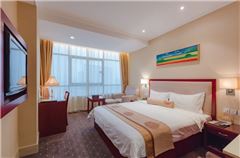 Warm Queen Room