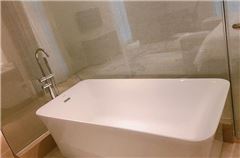 Executive Queen Room