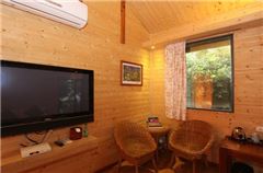 Garden Wood Room B