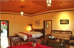 River-view Quad Suite B