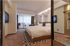 Elegant Twin Room