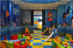 Aire de jeux pour enfants / club pour enfants