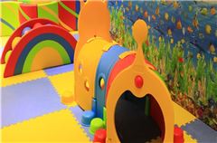 Aire de jeux pour enfants / club pour enfants