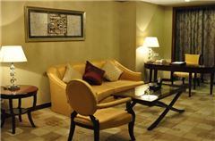 Executive Garden-View Suite