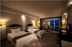 Premier Twin Room