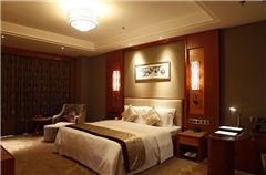 Executive Queen Room