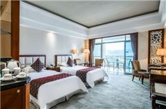 Executive Panoramic Room