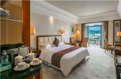 Executive Panoramic Room