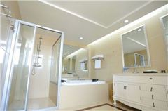 Honeymoon Suite