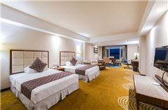 Deluxe Lake-view Twin Room