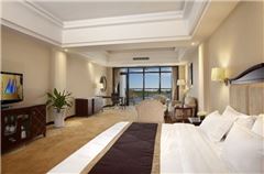 European Mountain-view Balcony Queen Room