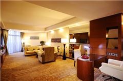 Deluxe Bay-view Suite