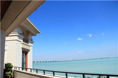 Executive Sea-view Suite
