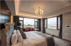 Villa 1