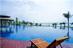 Outdoor swimming pool