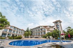 Outdoor swimming pool