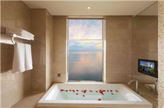 Grand Sea-View Suite