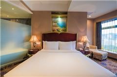 Boutique Ocean-view Queen Room