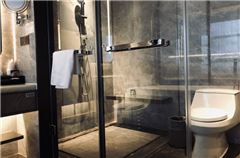 Executive Queen Room