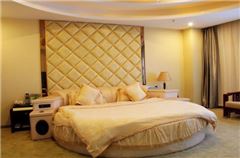 Deluxe Round-bed Room