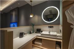 Executive Queen Room