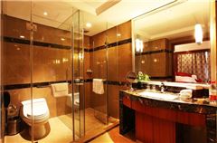 Deluxe Twin Room B
