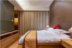 Executive Twin Suite