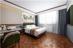 Accessibility Queen Room