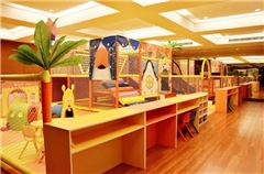 Parco giochi per bambini / miniclub