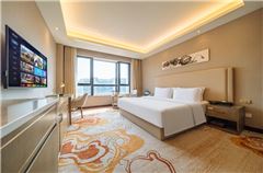 City-view Superior Queen Room