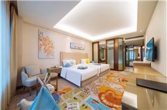 Family Twin Room