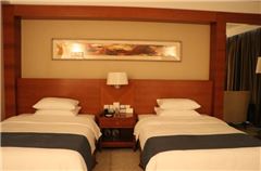 Deluxe Lake-view Twin Room