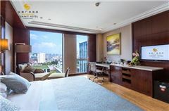 Business Queen Room