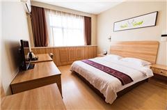 Boutique Queen Room